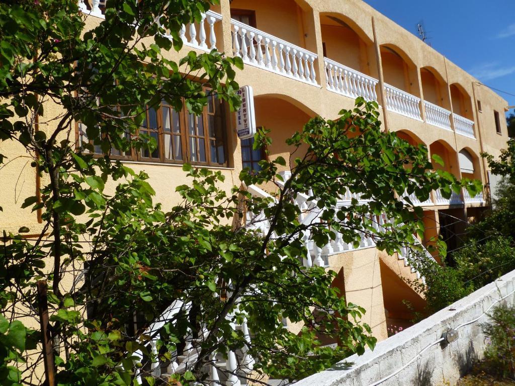 Liberty II Hotell Agia Marina  Eksteriør bilde